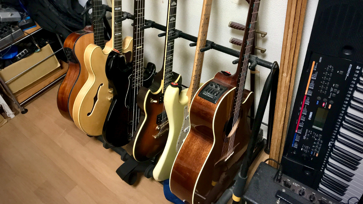 Joji katsuike guitar collection